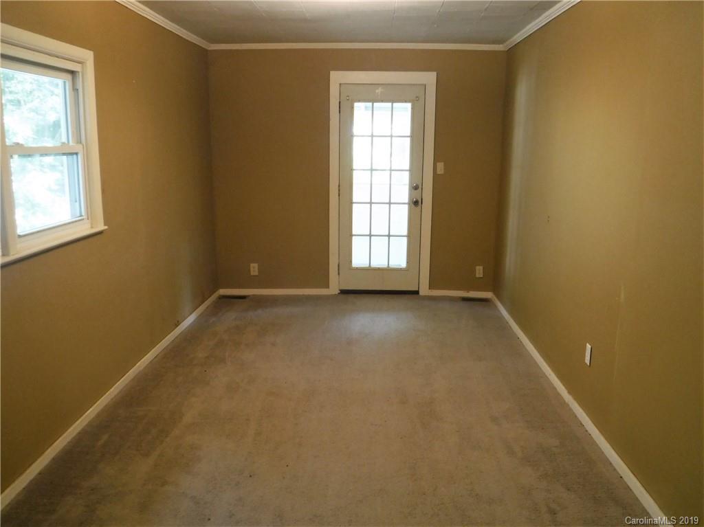 169 Common Wealth Court Rutherfordton, NC 28139 - Photo 11 of 37