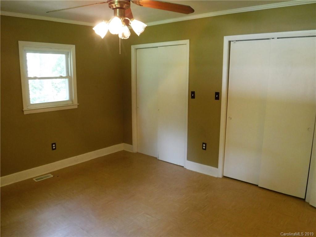 169 Common Wealth Court Rutherfordton, NC 28139 - Photo 19 of 37