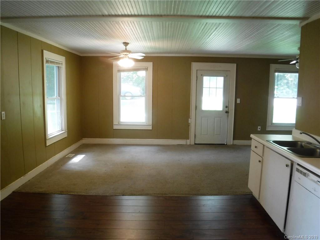 169 Common Wealth Court Rutherfordton, NC 28139 - Photo 10 of 37
