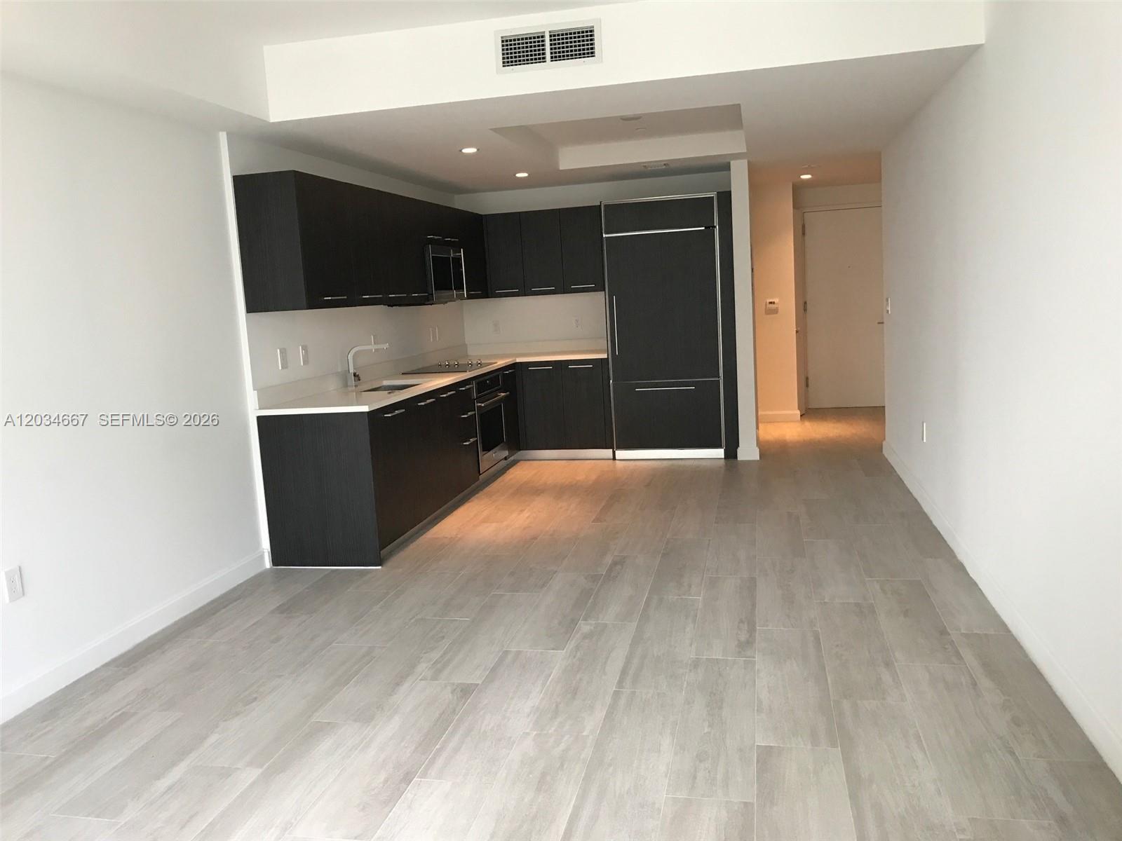 55 Southwest 9th Street, Unit 1605 Miami, FL 33130 - Photo 7 of 17