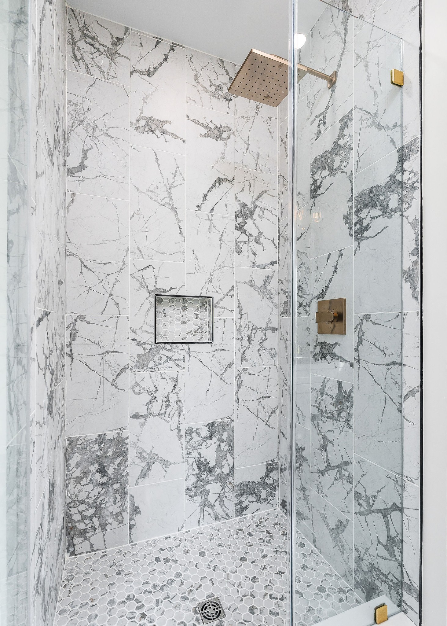 217 Oaklawn Cemetery Road Sparta, TN 38583 - Photo 30 of 42 a bathroom with a shower