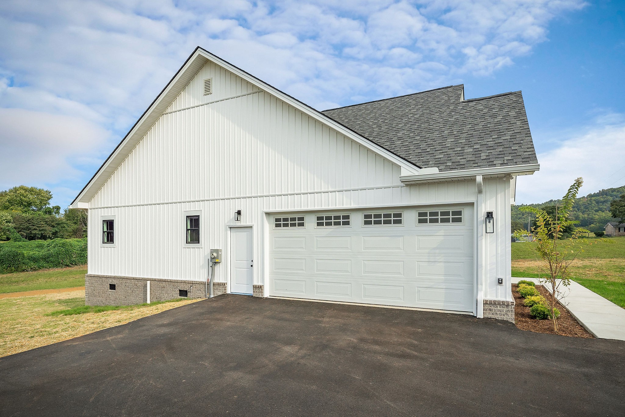 217 Oaklawn Cemetery Road Sparta, TN 38583 - Photo 42 of 42 a view of backyard of house