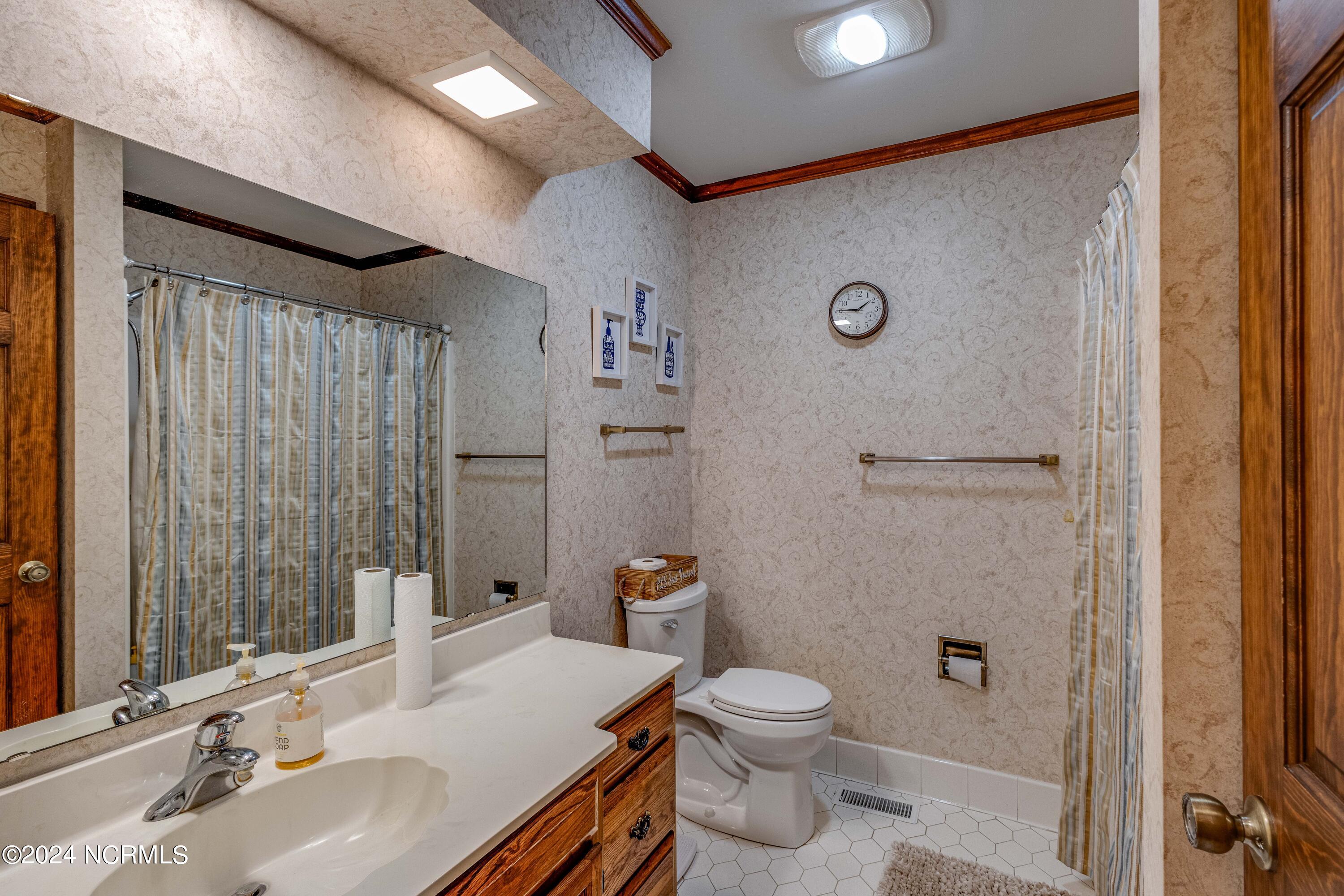 406 Alderson Road Washington, NC 27889 - Photo 23 of 42 IMG_6010