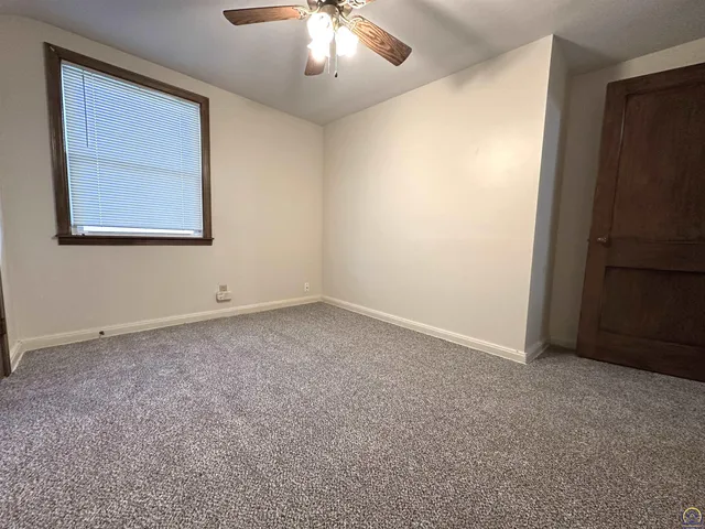 $210,000 | 4201 Southwest Stratford Road, Topeka, KS 66604