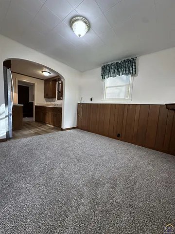 $210,000 | 4201 Southwest Stratford Road, Topeka, KS 66604