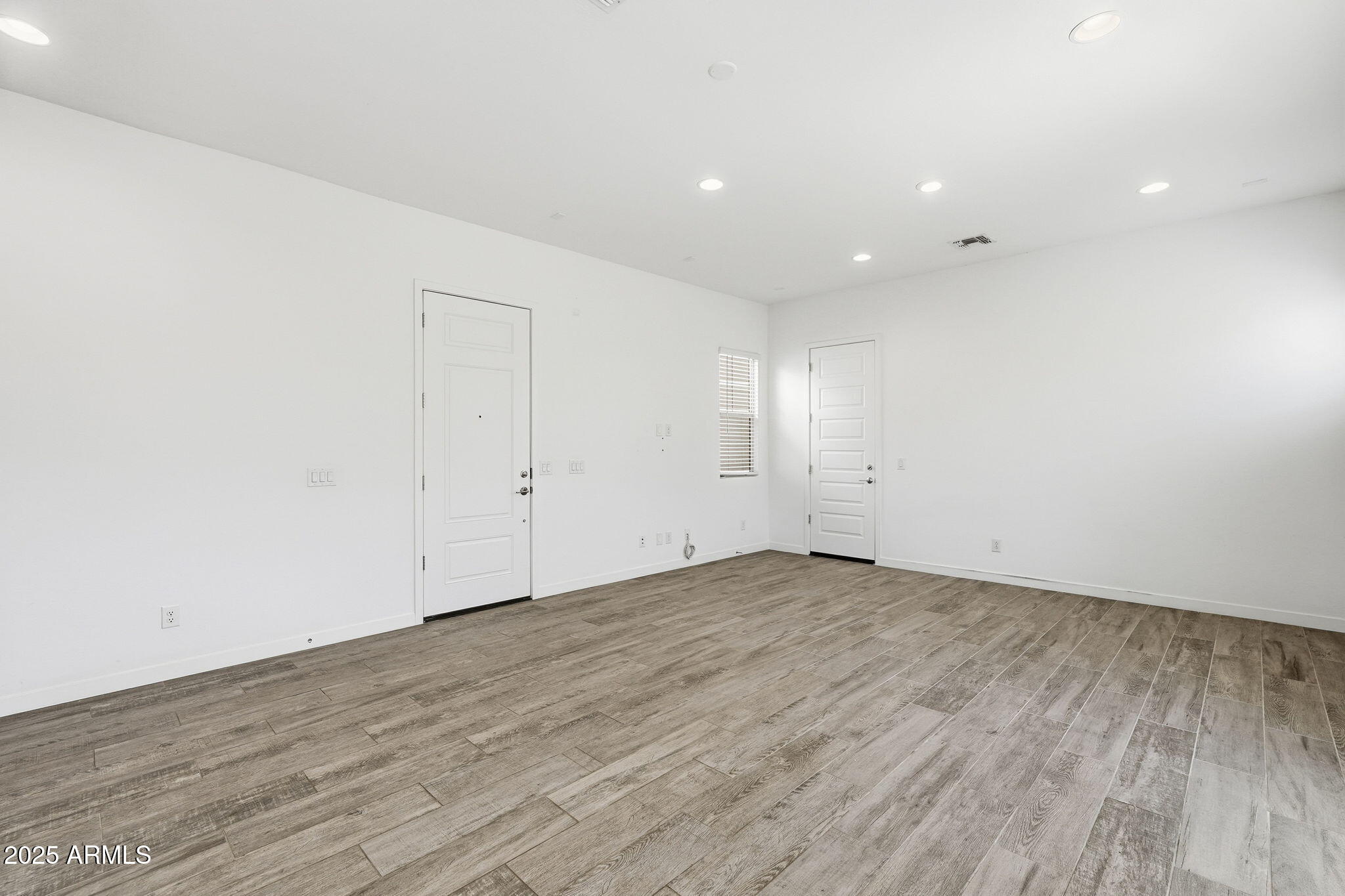 204 East Taurus Place Chandler, AZ 85249 - Photo 11 of 61 204 E TAURUS PL