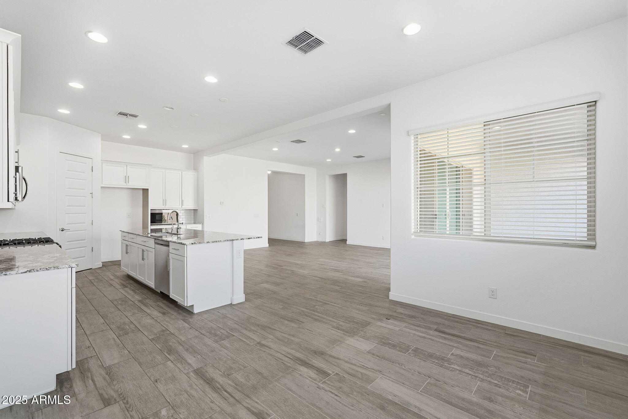 204 East Taurus Place Chandler, AZ 85249 - Photo 17 of 61 204 E TAURUS PL