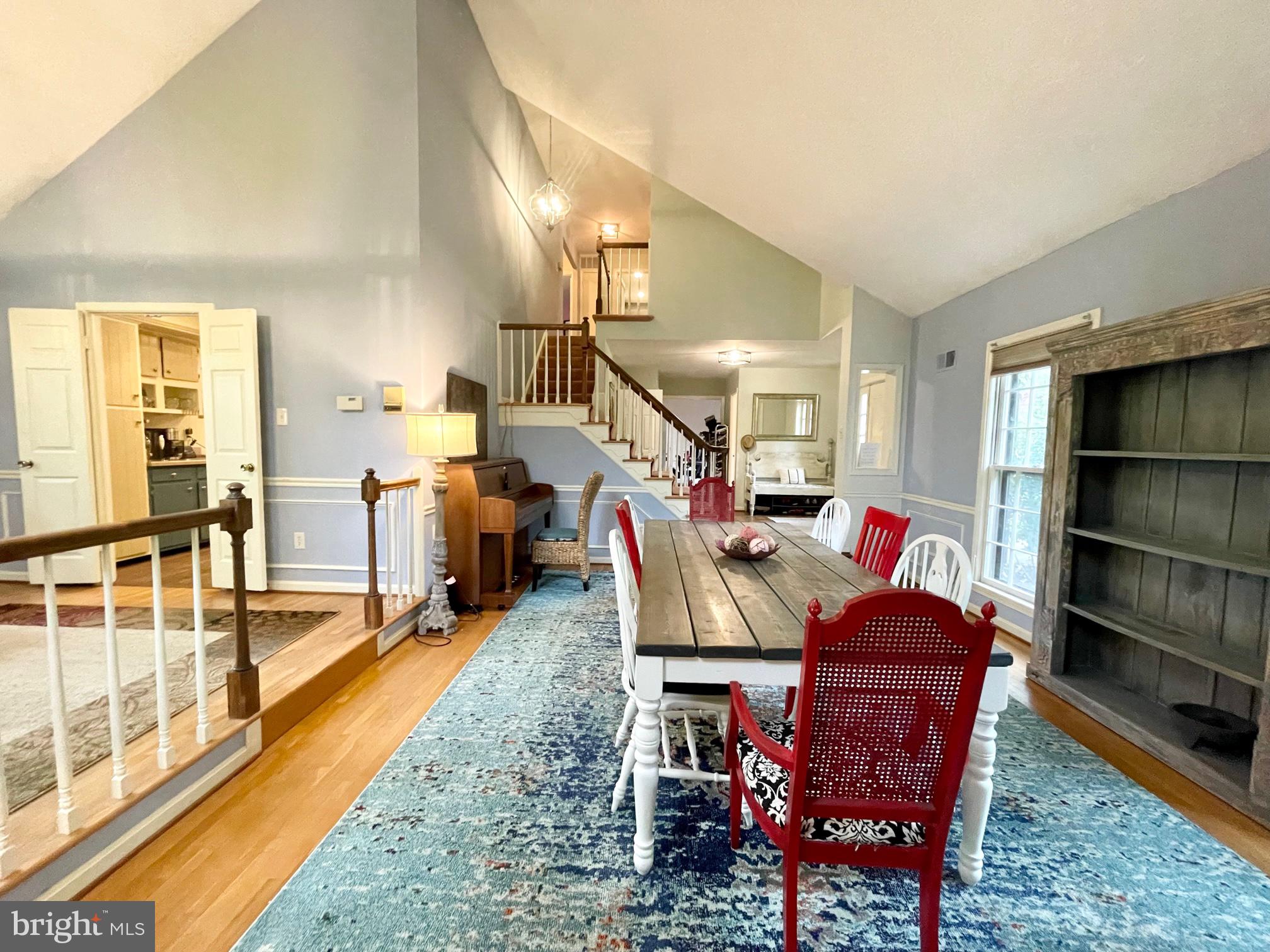 9509 Grover Road Gaithersburg, MD 20877 - Photo 12 of 70 LR/DR