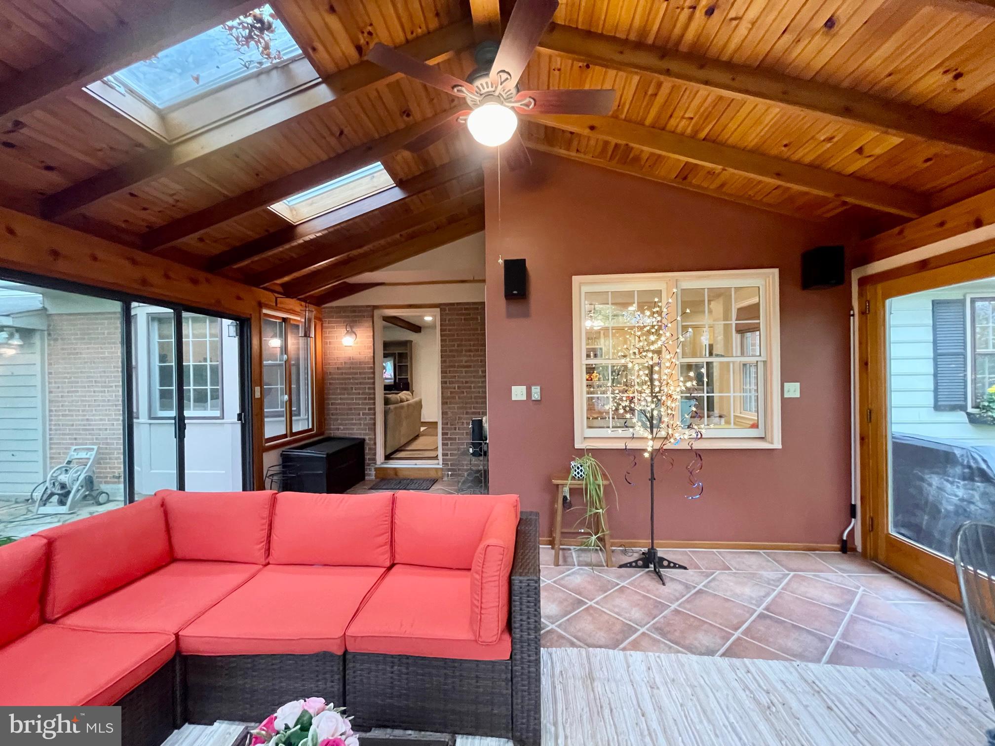 9509 Grover Road Gaithersburg, MD 20877 - Photo 30 of 70 All Season Sun Room