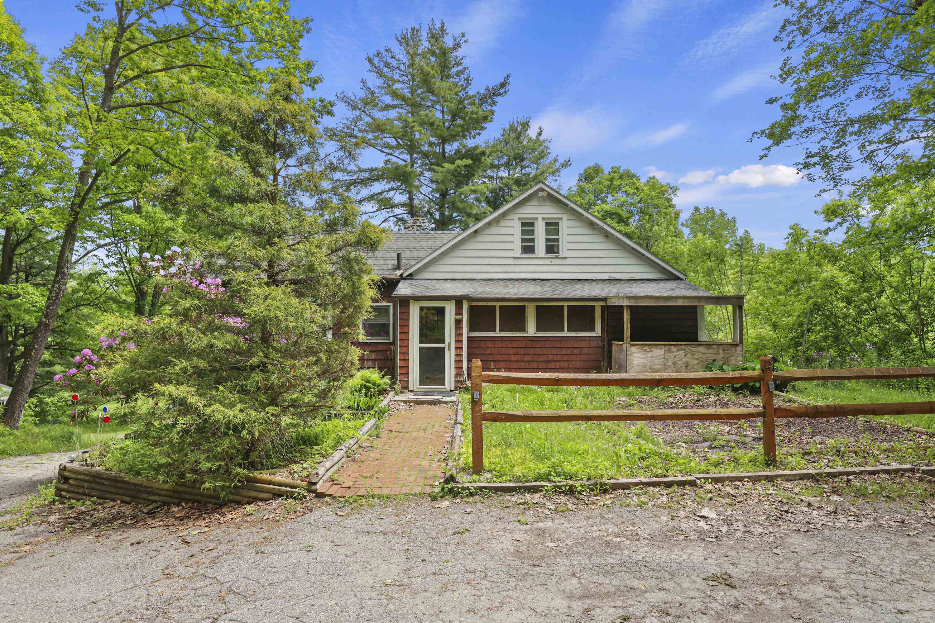 348 Center Street Pownal, VT 05261 - Photo 7 of 17