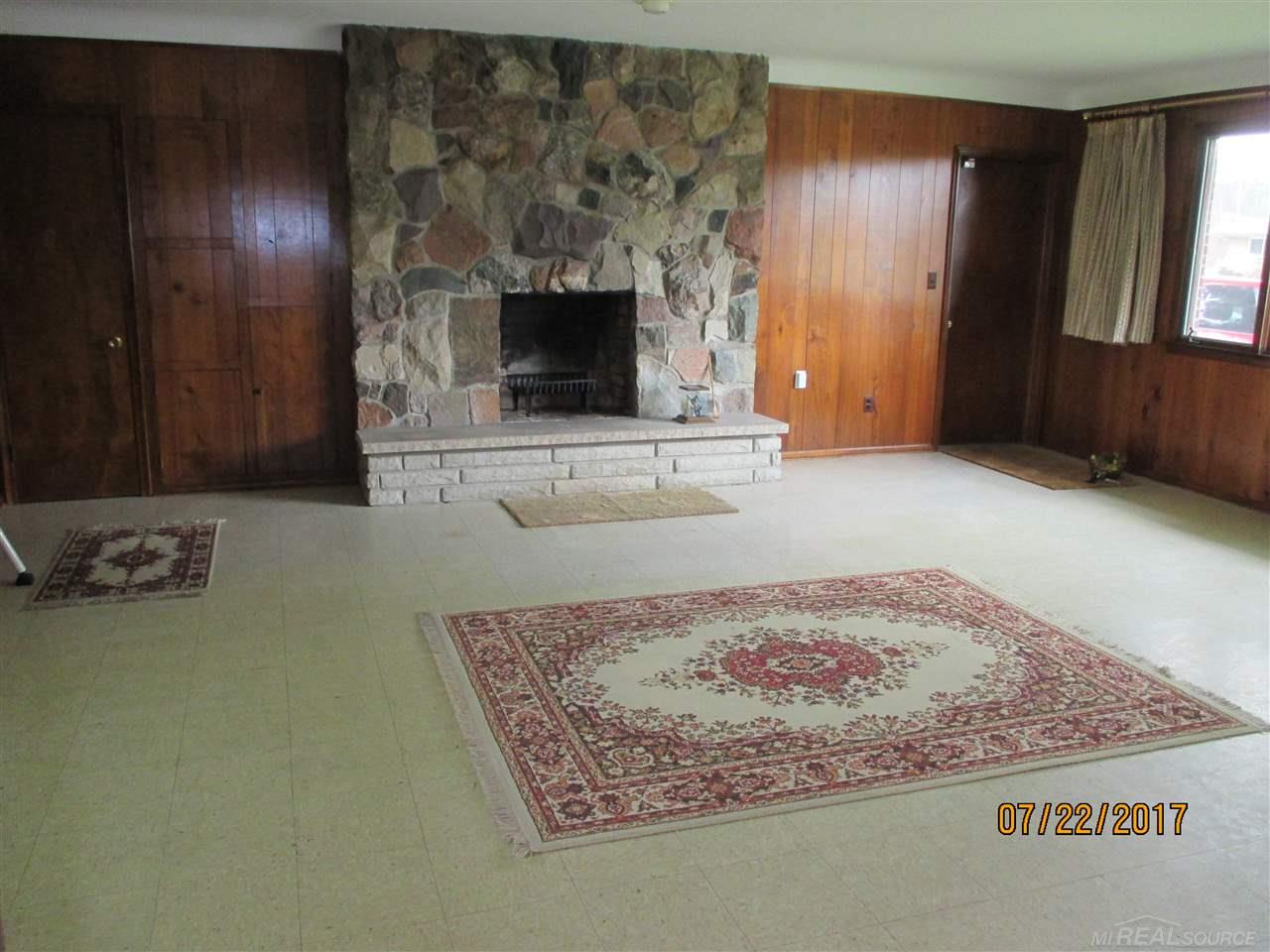 27678 Jean Road Warren, MI 48093 - Photo 15 of 42 31326247-14.JPG