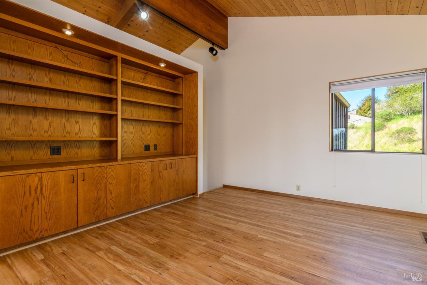 36808 Greencroft Close The Sea Ranch, CA 95497 - Photo 9 of 34