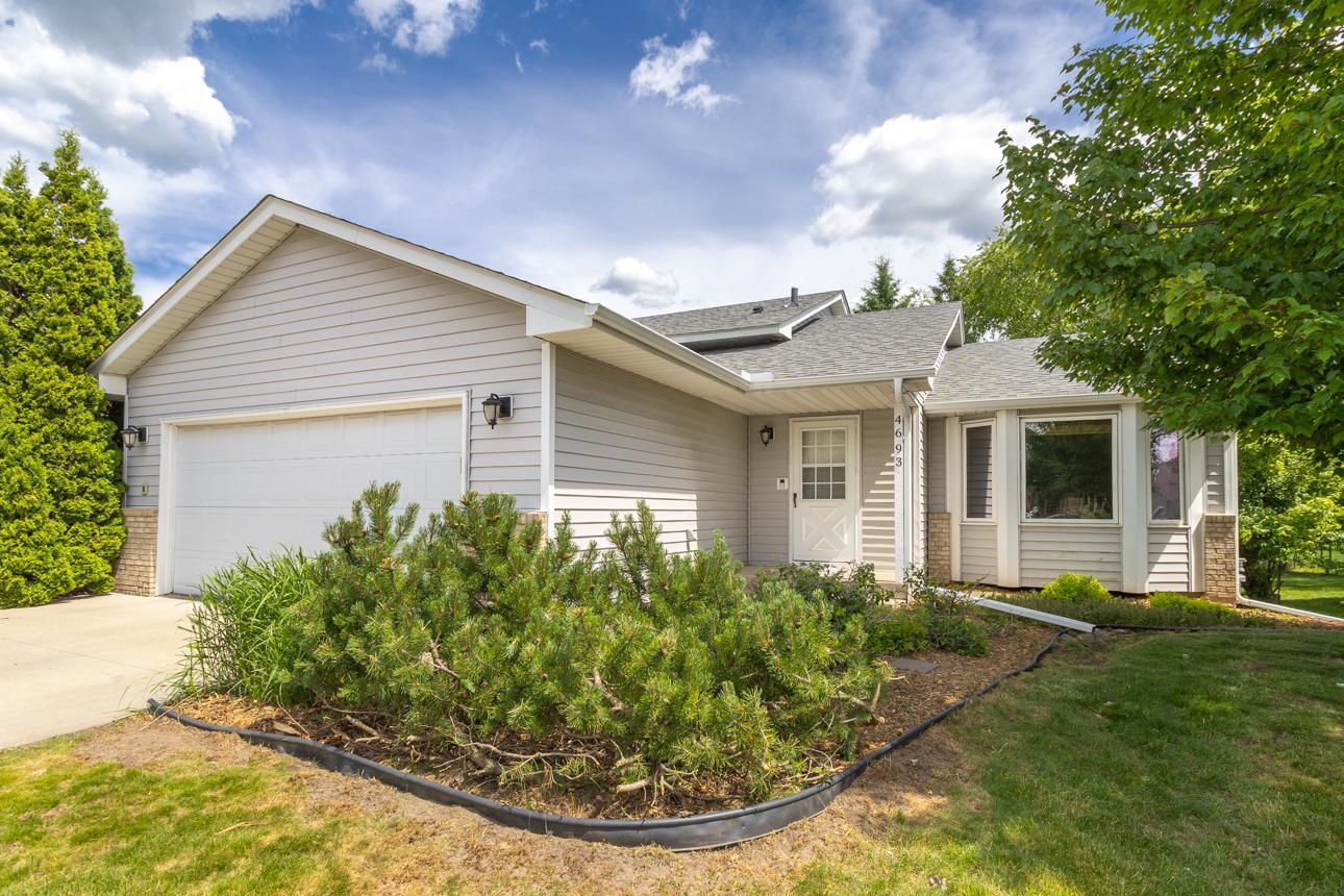 4693 Heather Ridge Road North St. Paul, MN 55128 - Photo 2 of 39
