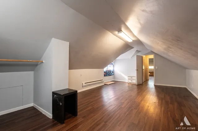 $179,900 | 8136 South Manistee Avenue, Chicago, IL 60617