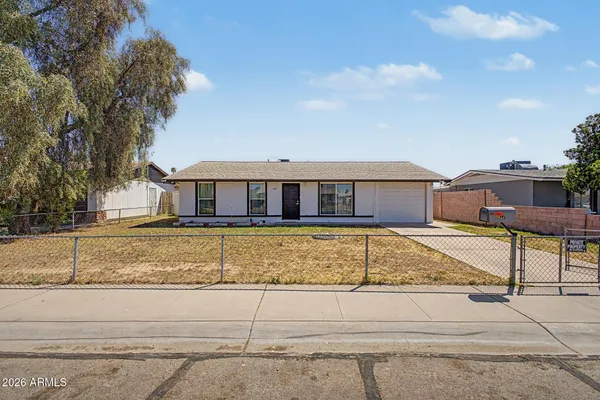 $350,000 | 8827 West Heatherbrae Drive, Phoenix, AZ 85037