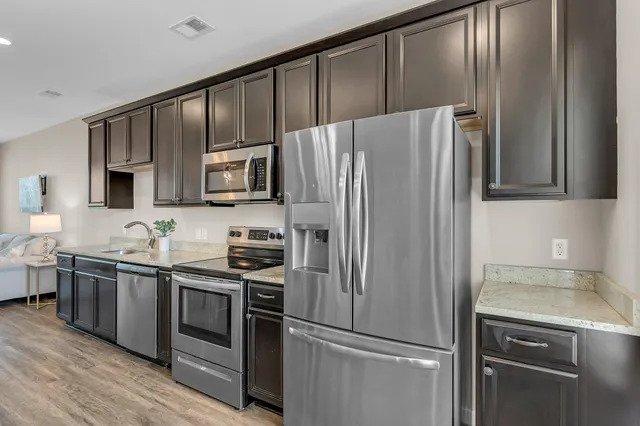 $2,150 | 146 Winding Branch Drive, Summerville, SC 29486