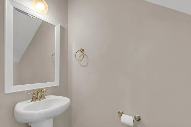 $2,150 | 146 Winding Branch Drive, Summerville, SC 29486