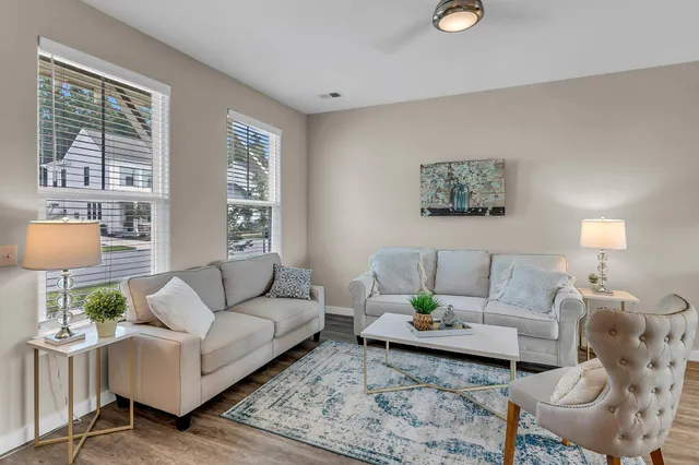 $2,150 | 146 Winding Branch Drive, Summerville, SC 29486