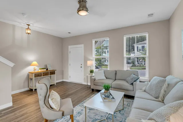 $2,150 | 146 Winding Branch Drive, Summerville, SC 29486