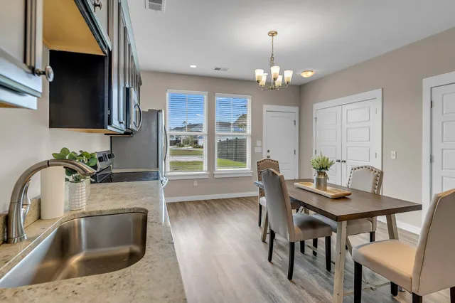 $2,150 | 146 Winding Branch Drive, Summerville, SC 29486