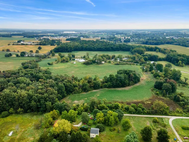 $490,000 | 4686 County Road 7, Garrett, IN 46738