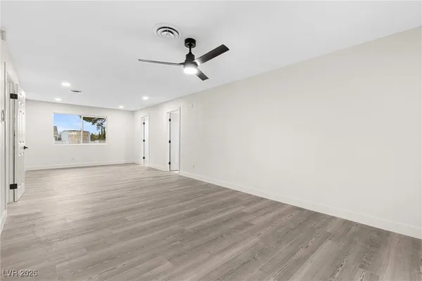 $1,049,000 | 271 East Middleton Drive, Henderson, NV 89015