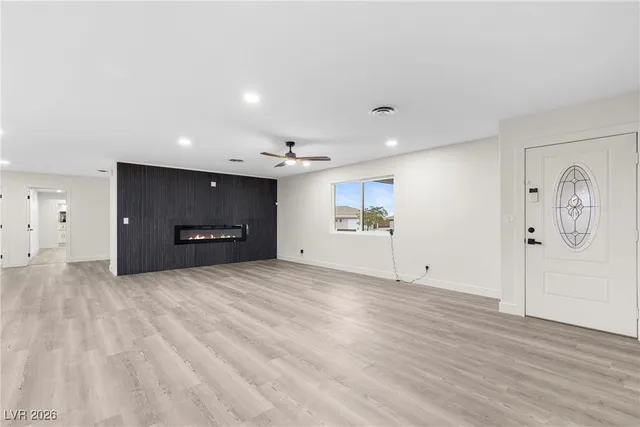 $1,095,000 | 271 East Middleton Drive, Henderson, NV 89015