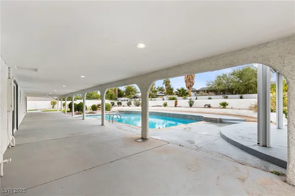 $1,049,000 | 271 East Middleton Drive, Henderson, NV 89015