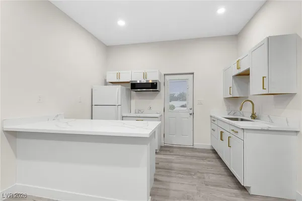 $1,049,000 | 271 East Middleton Drive, Henderson, NV 89015