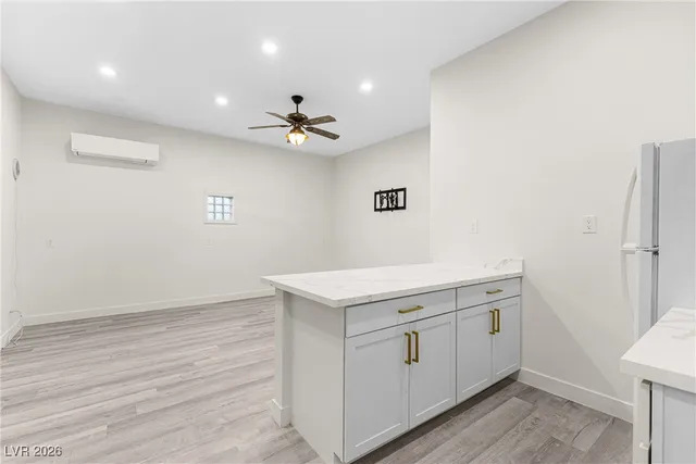 $1,095,000 | 271 East Middleton Drive, Henderson, NV 89015