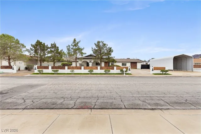 $1,095,000 | 271 East Middleton Drive, Henderson, NV 89015