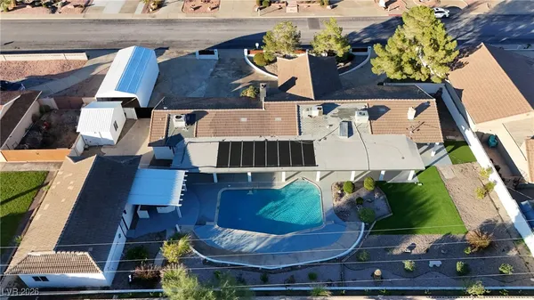$1,049,000 | 271 East Middleton Drive, Henderson, NV 89015