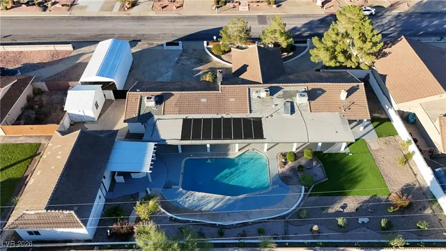 $1,095,000 | 271 East Middleton Drive, Henderson, NV 89015