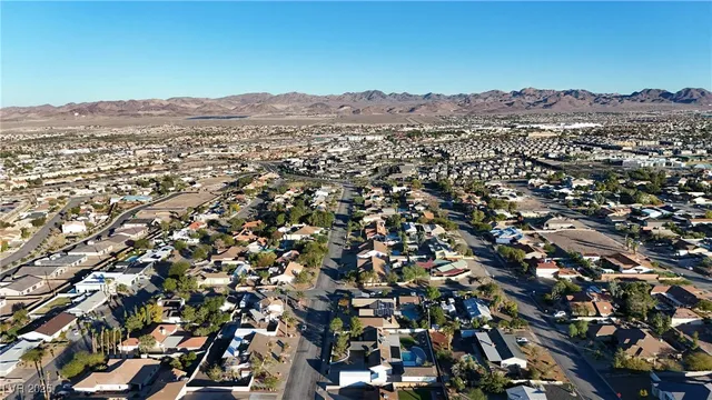 $1,095,000 | 271 East Middleton Drive, Henderson, NV 89015