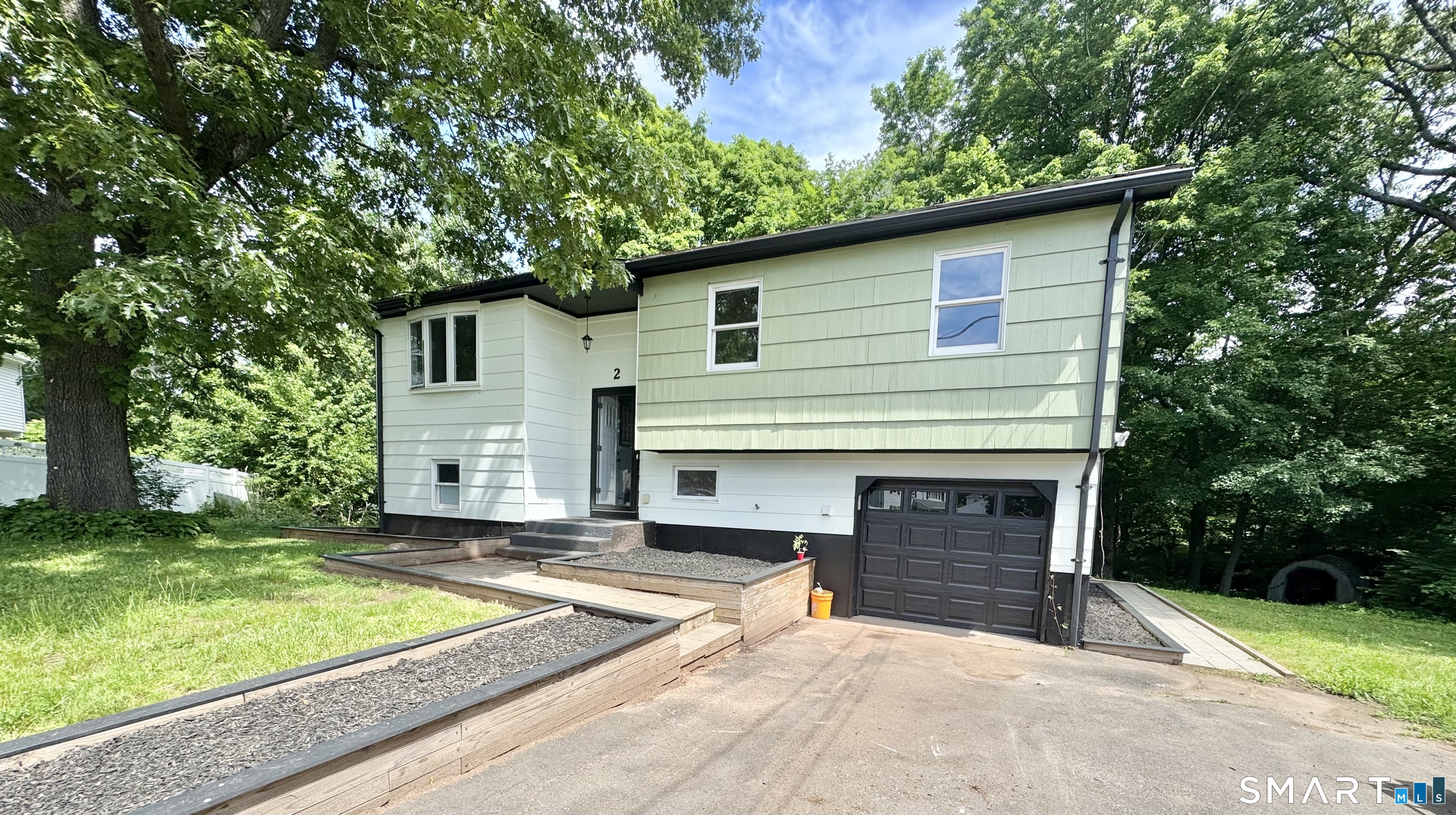 2 Heather Road Hamden, CT 06518 - Photo 2 of 36