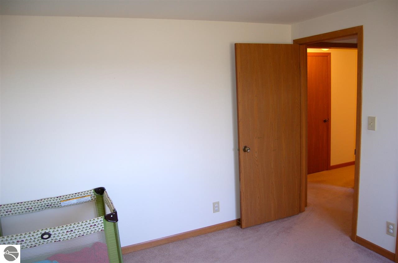 4653 Quarterline Road Kewadin, MI 49648 - Photo 32 of 41 1783363-32.JPG
