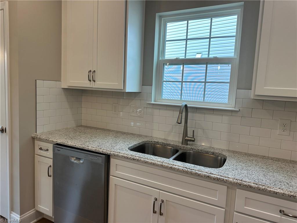 3195 Riley Ford Trail High Point, NC 27265 - Photo 11 of 32