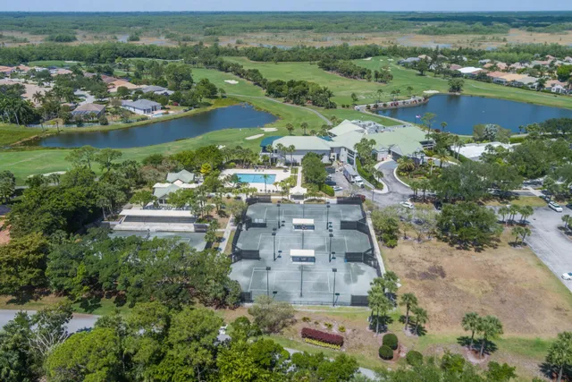 $959,990 | 8270 Bob-O-Link Drive, West Palm Beach, FL 33412