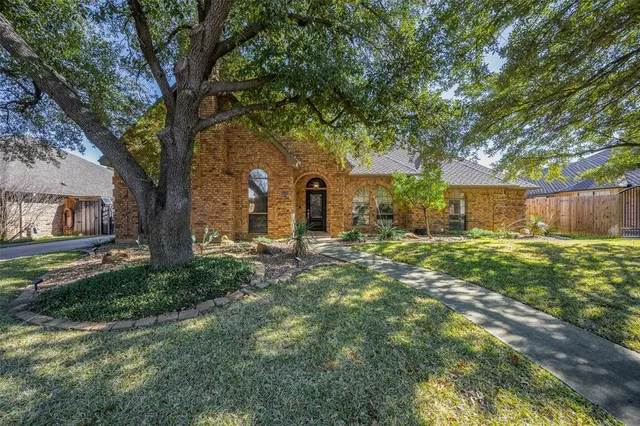 $499,900 | 5105 Chad Drive, Arlington, TX 76017