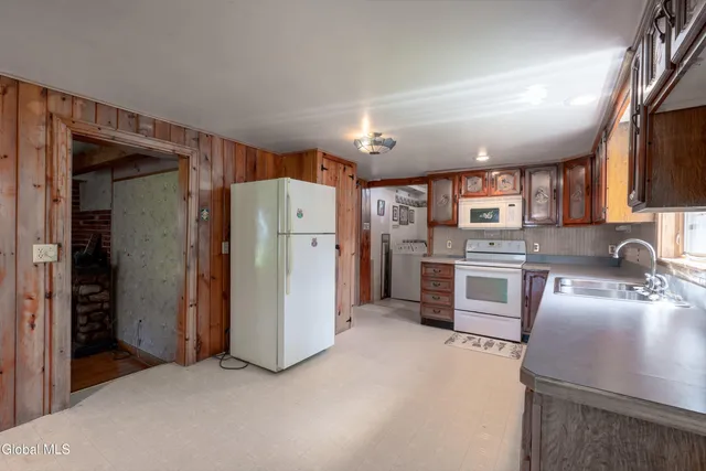 $159,900 | 40 Dean Road, Hudson Falls, NY 12839