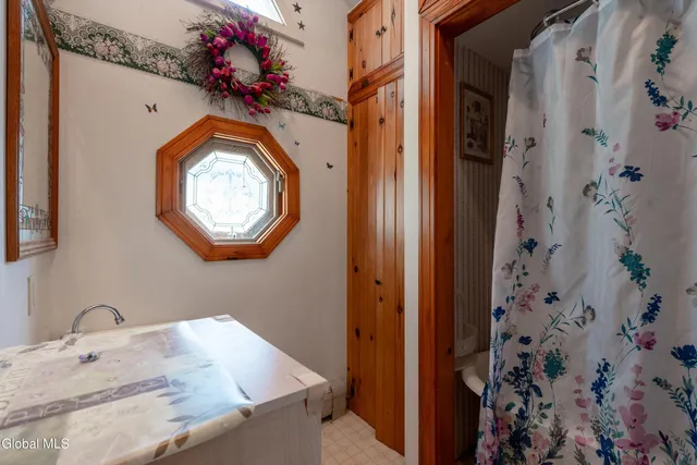 $159,900 | 40 Dean Road, Hudson Falls, NY 12839