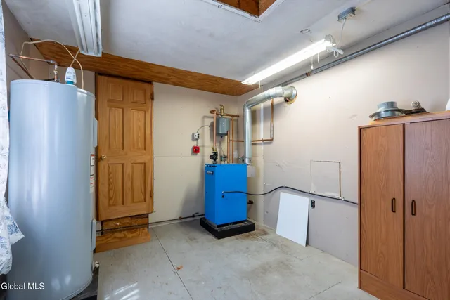 $159,900 | 40 Dean Road, Hudson Falls, NY 12839