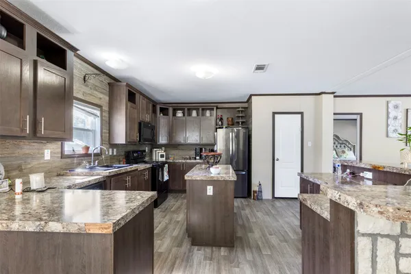 $859,000 | 27182 East River Road, Splendora, TX 77372