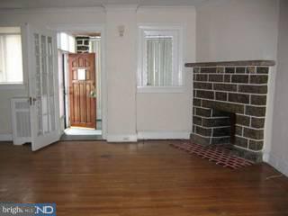 914 Marlyn Road Philadelphia, PA 19151 - Photo 2 of 6