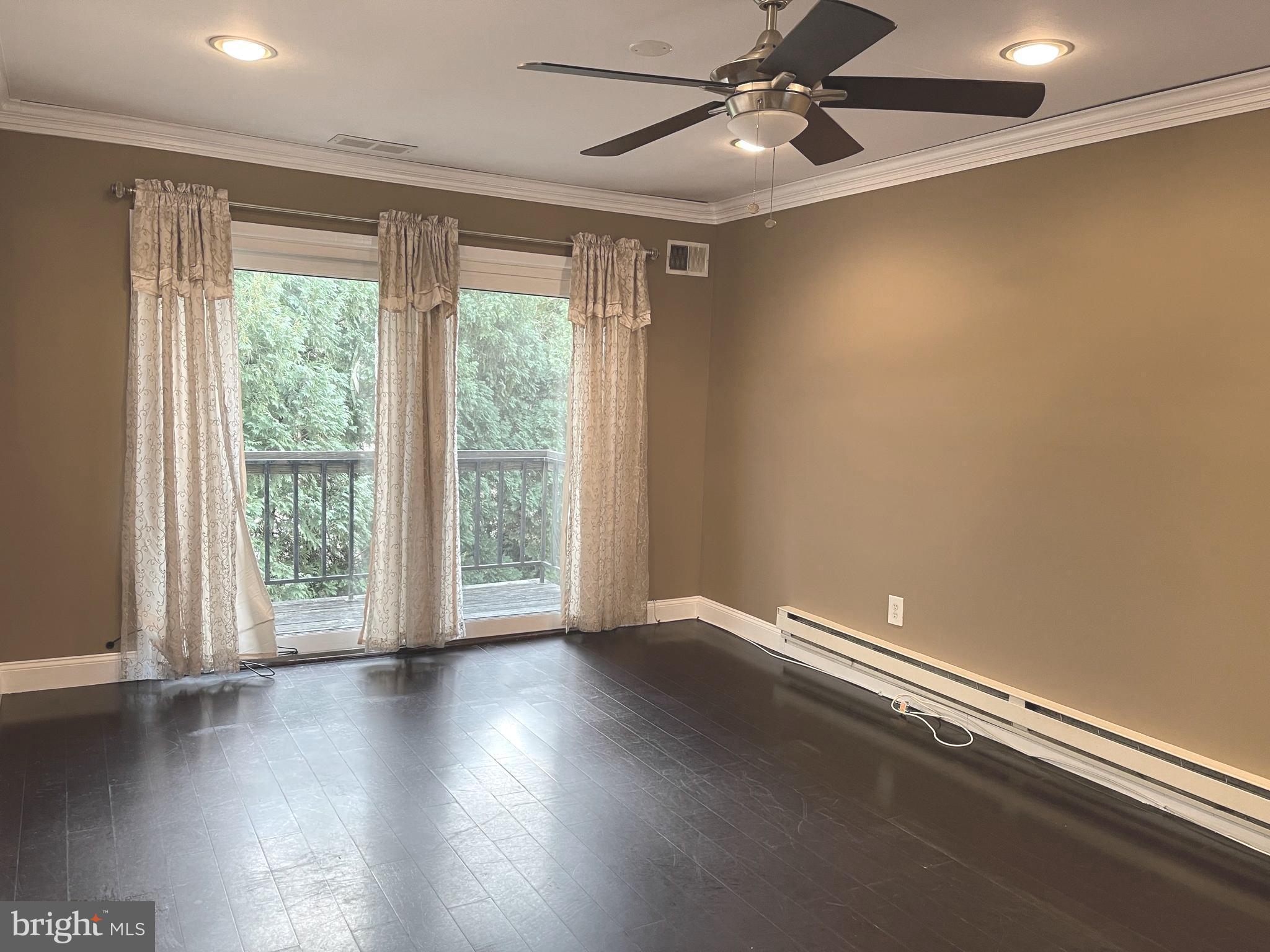 24 Dover Court Clementon, NJ 08021 - Photo 2 of 14