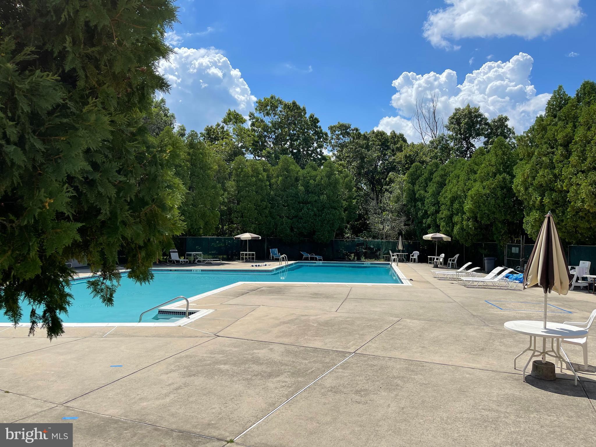 24 Dover Court Clementon, NJ 08021 - Photo 5 of 14