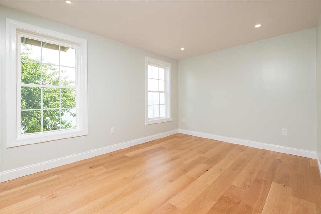 89 R Upland Road Winthrop, MA 02152 - Photo 19 of 33