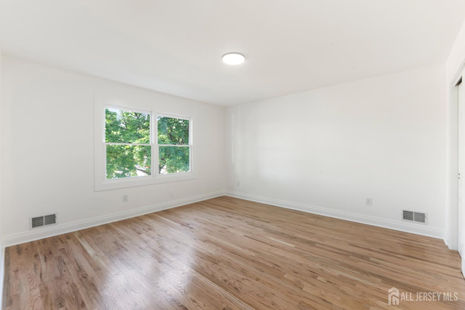 975 Inman Avenue Edison, NJ 08820 - Photo 40 of 62