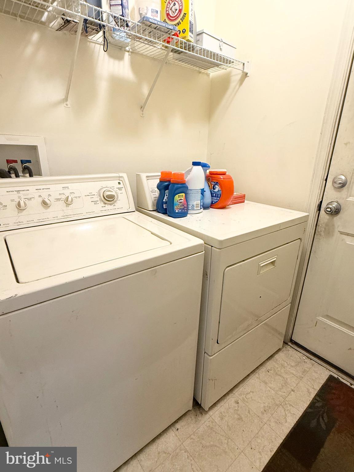 111 Martin Drive Hurlock, MD 21643 - Photo 15 of 27 a utility room with dryer and washer
