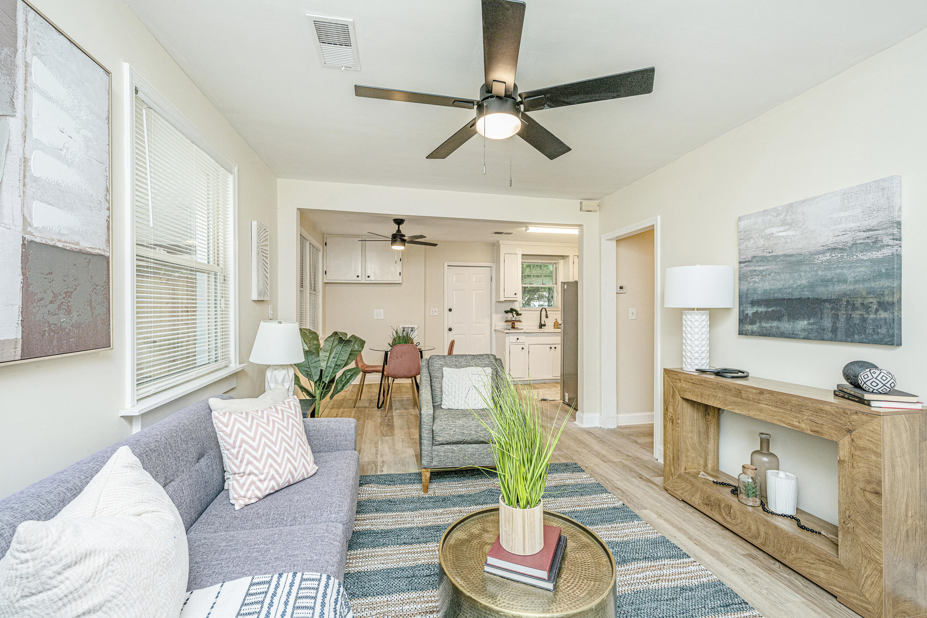 5056RockinghamSt004